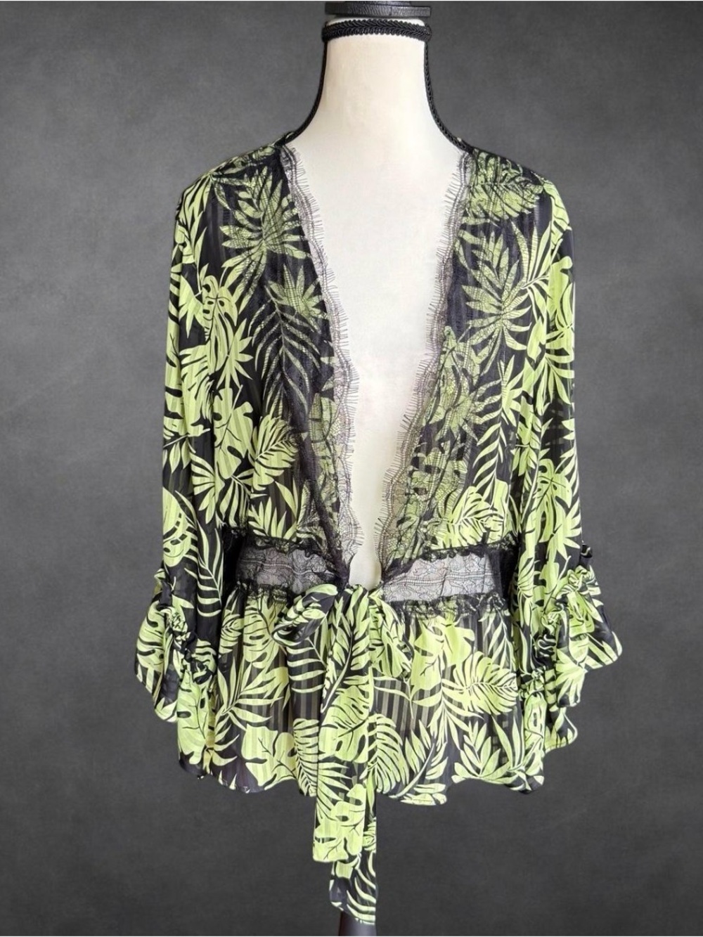 Cato Paradise Sharp Green Tropical Leaf Sheer Lace Kimono Top - Size L